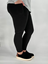 Black Leggings w/ Pockets * ETA 5/1