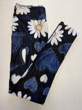 Midnight Daisy Love Leggings w/ Pockets *RTS