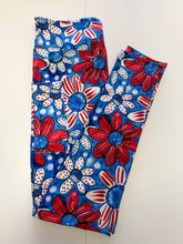 Red White & Blue Floral Leggings w/ Pockets *RTS