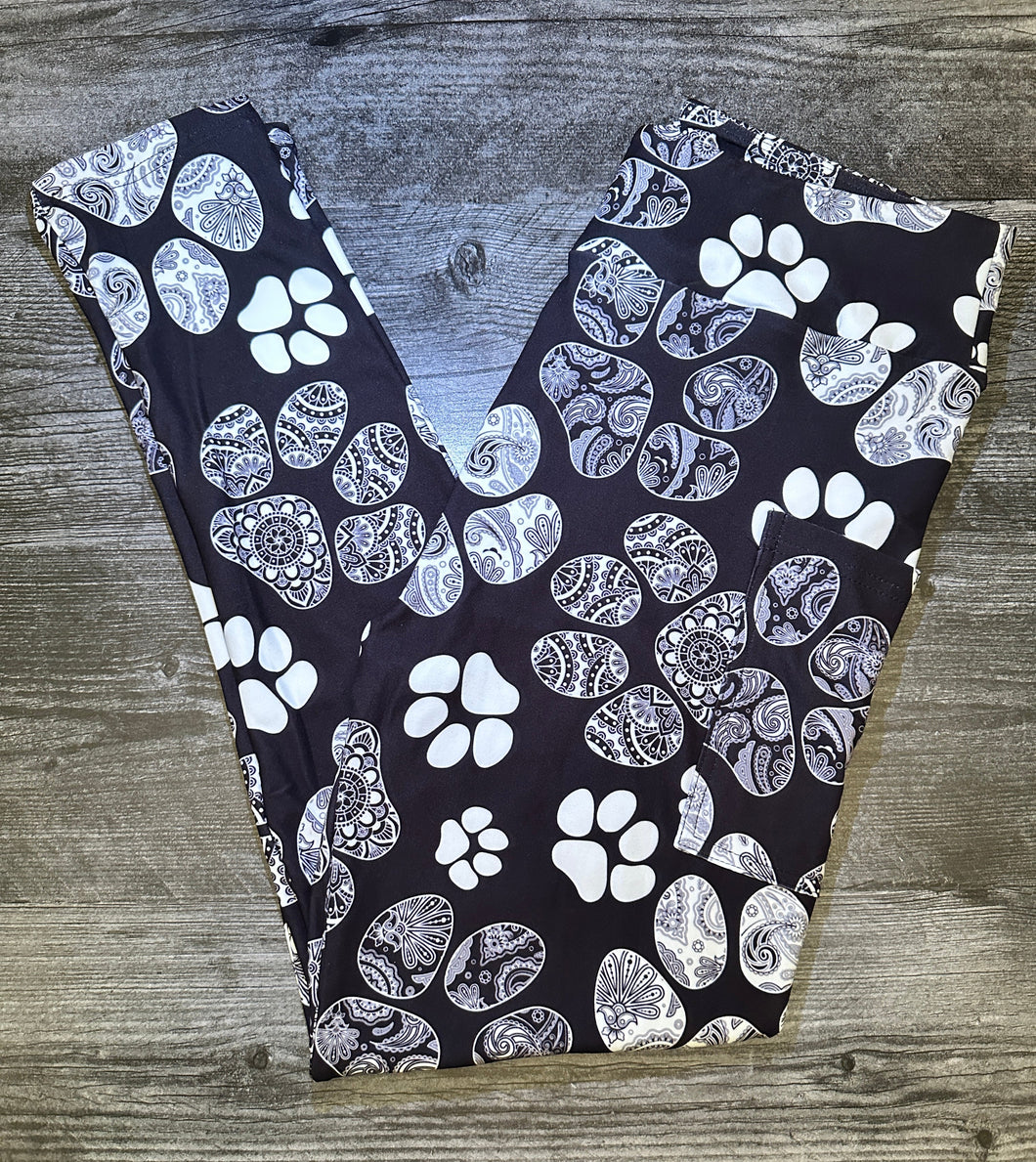 Decorative Paws - Leggings with Pockets