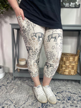 Safari Elephant Capri w/ Pockets